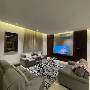 شقة فاخرة موقف خاص دخول ذكي 3 غرف نوم B1 شقة الرياض